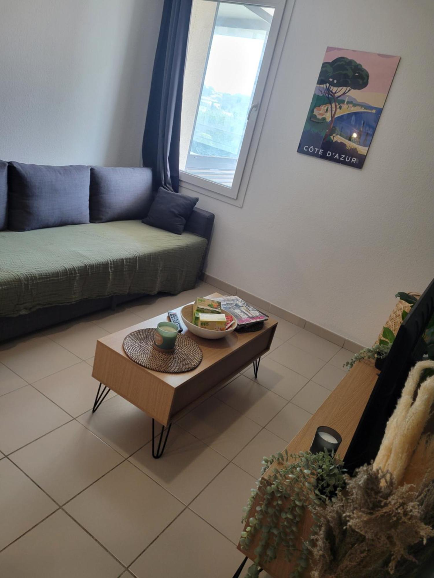 Charmant T2 Climatise Proche Du Centre Et Des Commerces - Gare A 15 Minutes 土伦 外观 照片